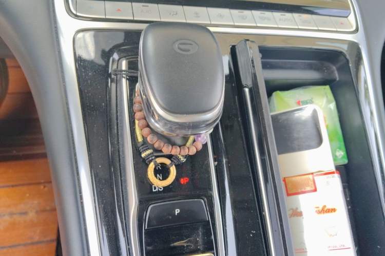 Used GAC Trumpchi M8 2023 Lingxiu Series 390T Ultimate Edition Gear Lever