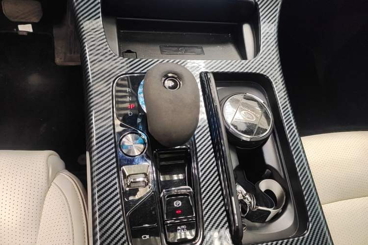 Used GAC Trumpchi M8 2023 Zongshi Series 400T Flagship Edition Gear Lever