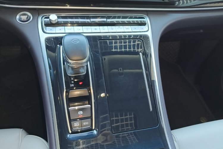 Used GAC Trumpchi M8 2023 Lingxiu Series 390T Luxury Edition Gear Lever