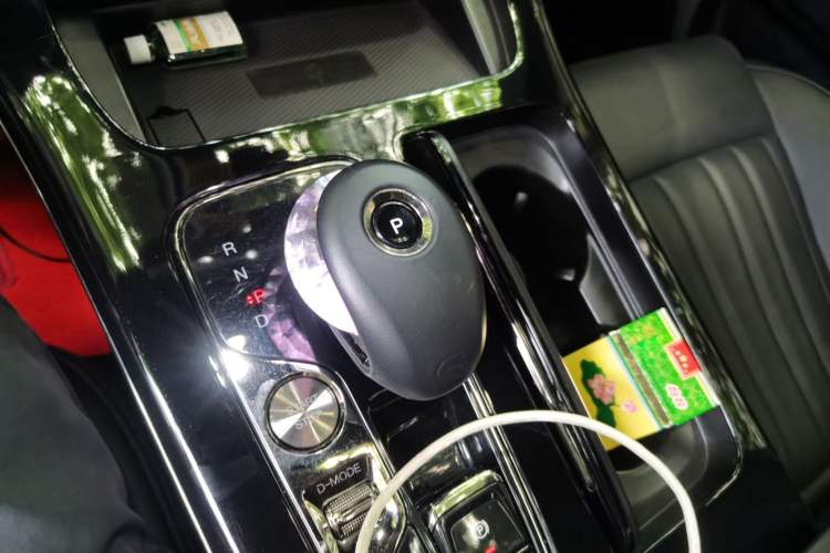 Used GAC Trumpchi M8 2023 Zongshi Series Dual-Motor YuZun Edition Gear Lever