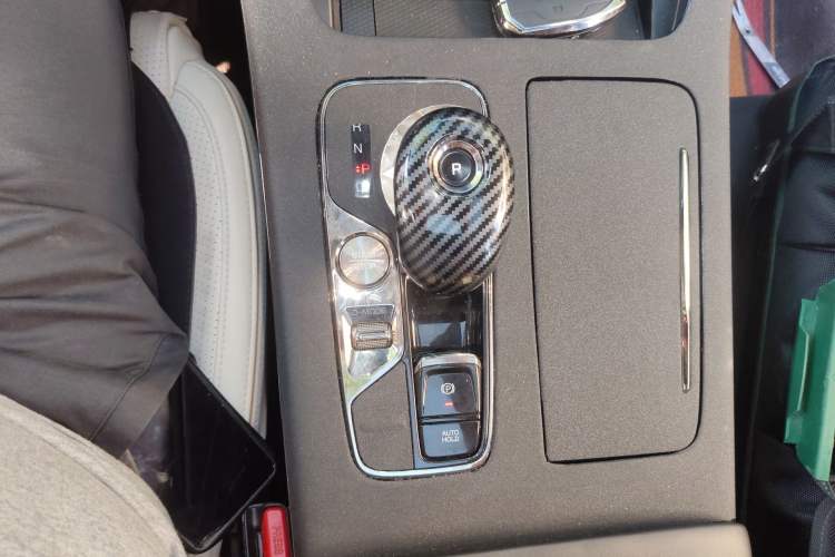 Used GAC Trumpchi M8 2023 Zongshi Series Dual-Motor YuZun Edition Gear Lever