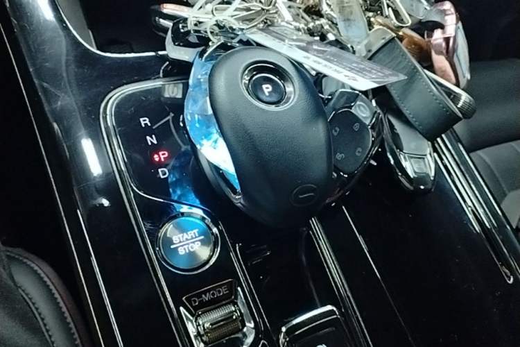 Used GAC Trumpchi M8 2023 Zongshi Series Dual-Motor Flagship Edition Gear Lever