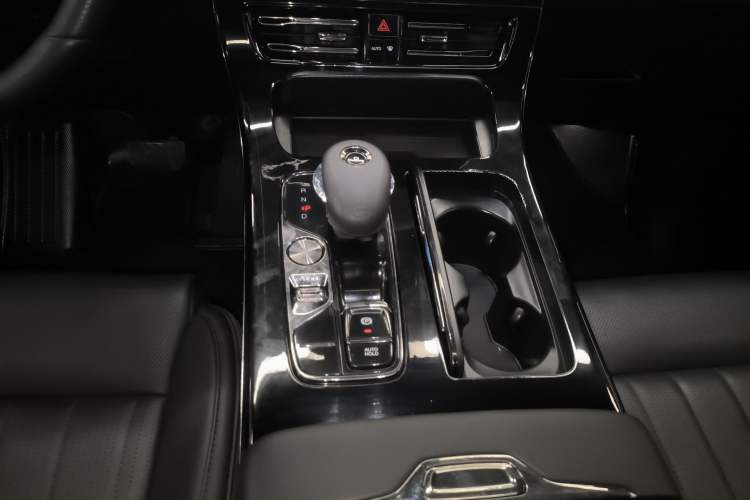 Used GAC Trumpchi M8 2023 Zongshi Series 400T Ultimate Edition Gear Lever