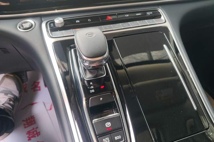 Used GAC Trumpchi M8 2023 Lingxiu Series 390T Ultimate Edition Gear Lever