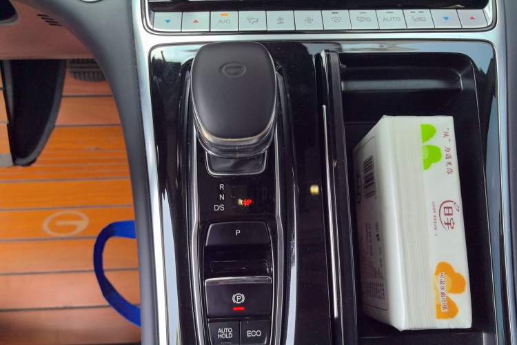 Used GAC Trumpchi M8 2023 Lingxiu Series 390T Prestige Edition Gear Lever