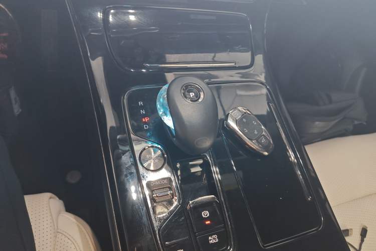 Used GAC Trumpchi M8 2023 Zongshi Series Dual-Motor YuZun Edition Gear Lever