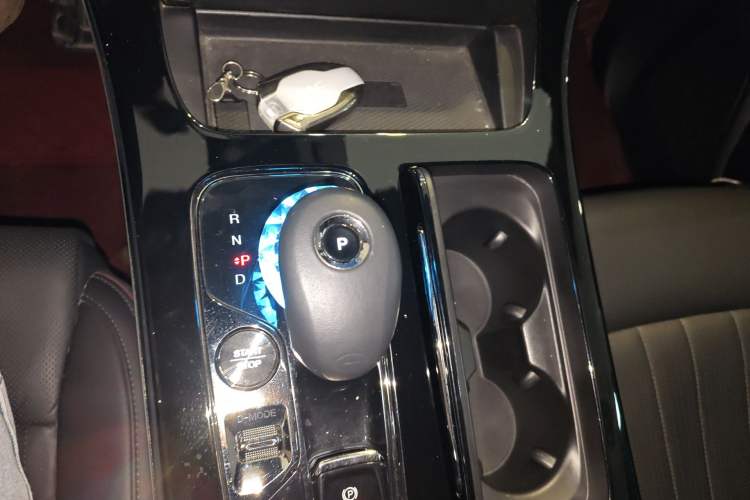 Used GAC Trumpchi M8 2023 Zongshi Series 400T Ultimate Edition Gear Lever