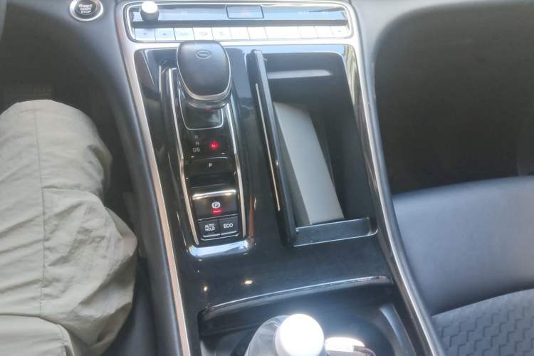 Used GAC Trumpchi M8 2023 Lingxiu Series 390T Luxury Edition Gear Lever