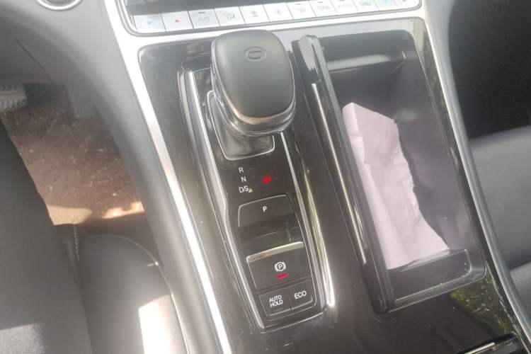 Used GAC Trumpchi M8 2023 Lingxiu Series 390T Prestige Edition Gear Lever