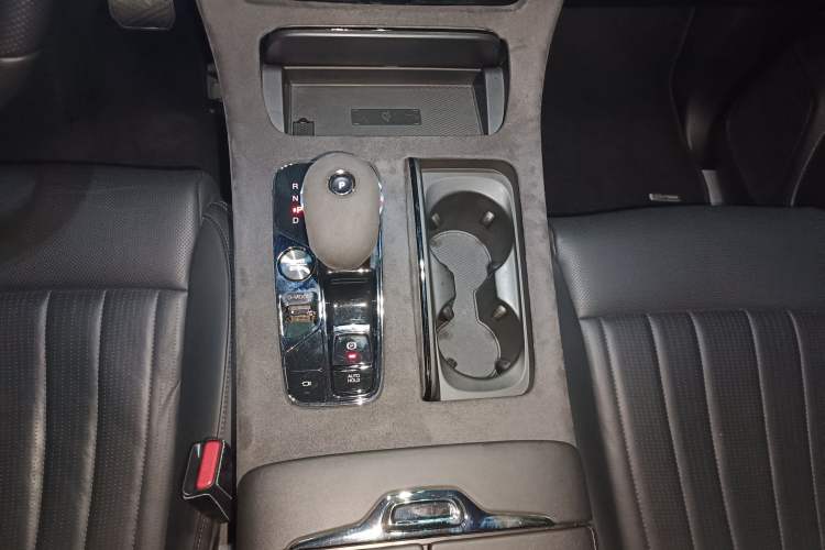 Used GAC Trumpchi M8 2023 Zongshi Series Dual-Motor Supreme Edition Gear Lever