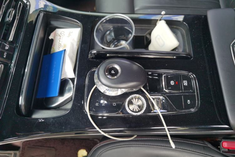 Used GAC Trumpchi M8 2023 Zongshi Series Dual-Motor Supreme Edition Gear Lever