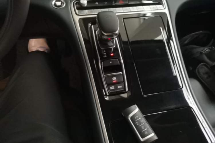 Used GAC Trumpchi M8 2023 Lingxiu Series 390T Deluxe Edition Gear Lever