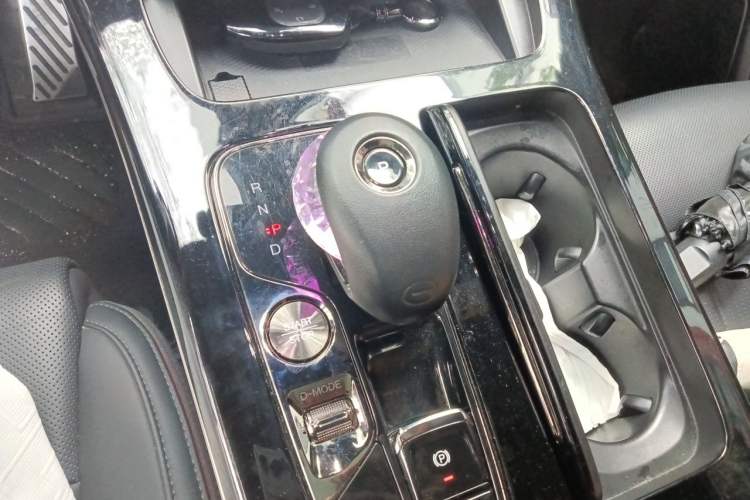 Used GAC Trumpchi M8 2023 Zongshi Series 400T Ultimate Edition Gear Lever