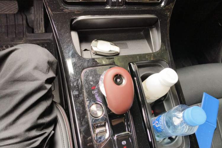 Used GAC Trumpchi M8 2023 Zongshi Series Dual-Motor YuZun Edition Gear Lever