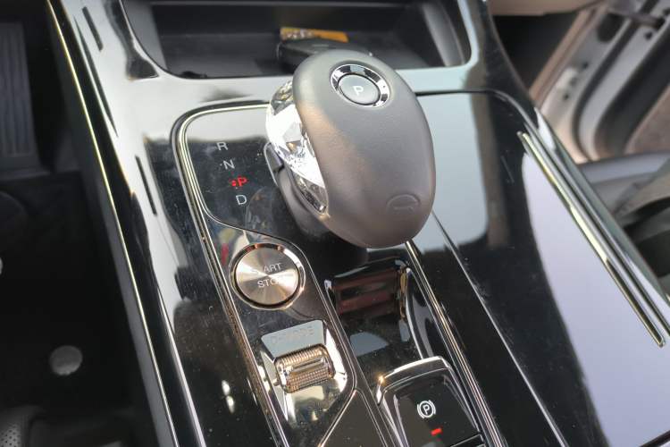Used GAC Trumpchi M8 2023 Zongshi Series 400T Ultimate Edition Gear Lever