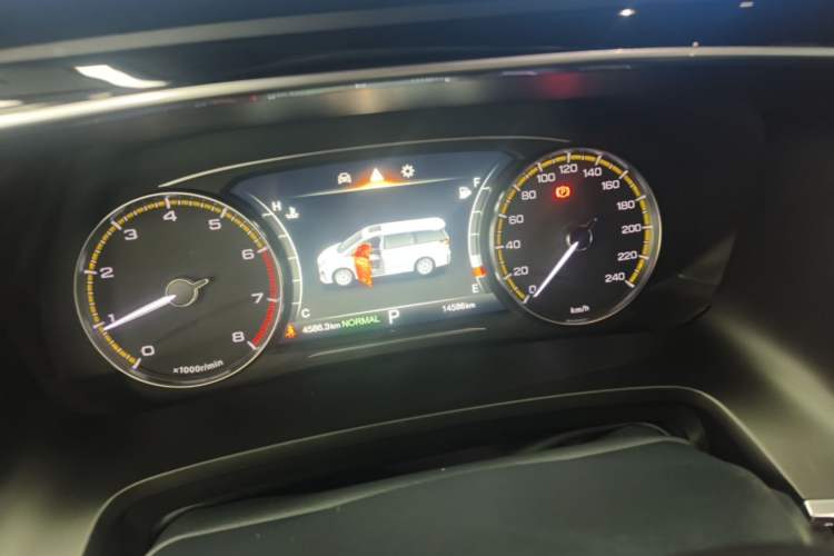 Used GAC Trumpchi M8 2023 Lingxiu Series 390T Deluxe Edition Instrument Cluster