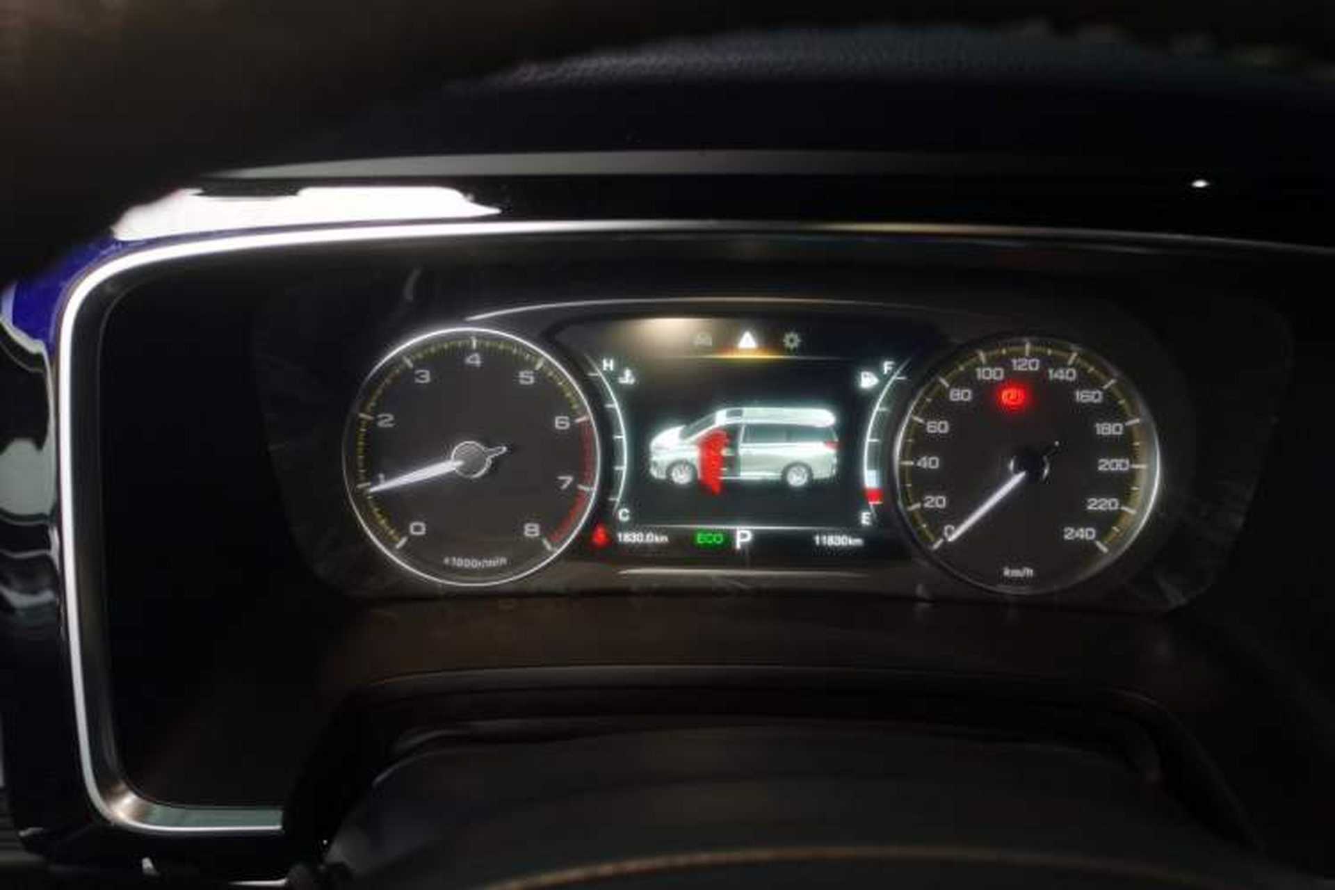 Used GAC Trumpchi M8 2023 Lingxiu Series 390T Deluxe Edition Instrument Cluster