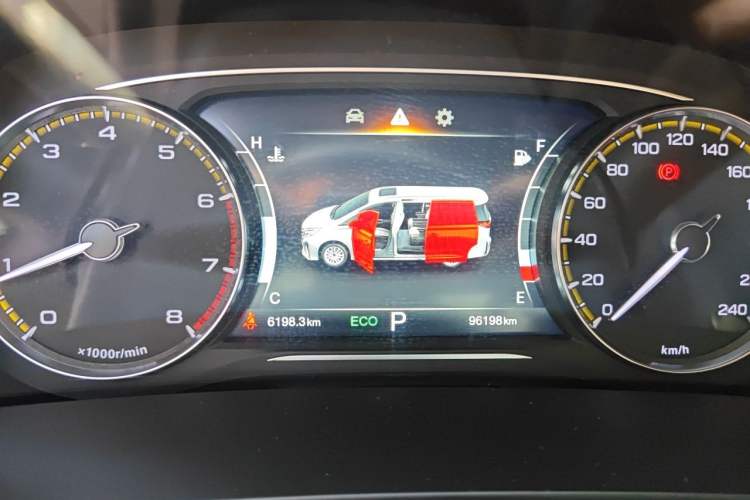Used GAC Trumpchi M8 2023 Lingxiu Series 390T Deluxe Edition Instrument Cluster