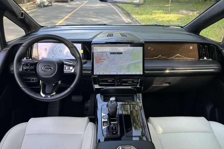Used GAC Trumpchi M8 2023 Zongshi Series Dual-Motor YuZun Edition Interior 1