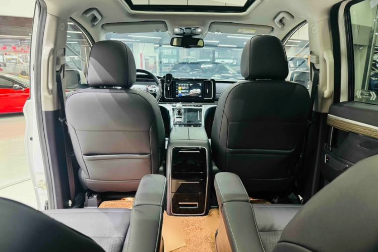 Used GAC Trumpchi M8 2023 Lingxiu Series 390T Prestige Edition Interior 1