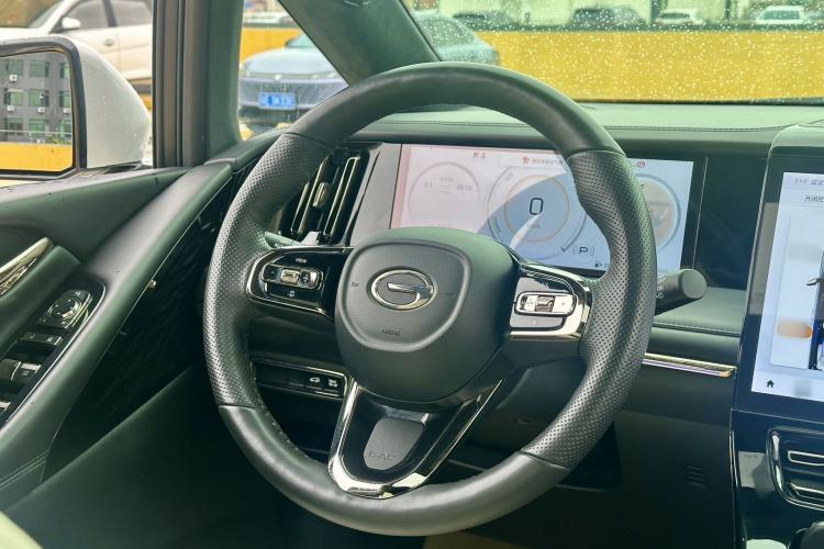 Used GAC Trumpchi M8 2023 Zongshi Series Dual-Motor YuZun Edition Interior 1