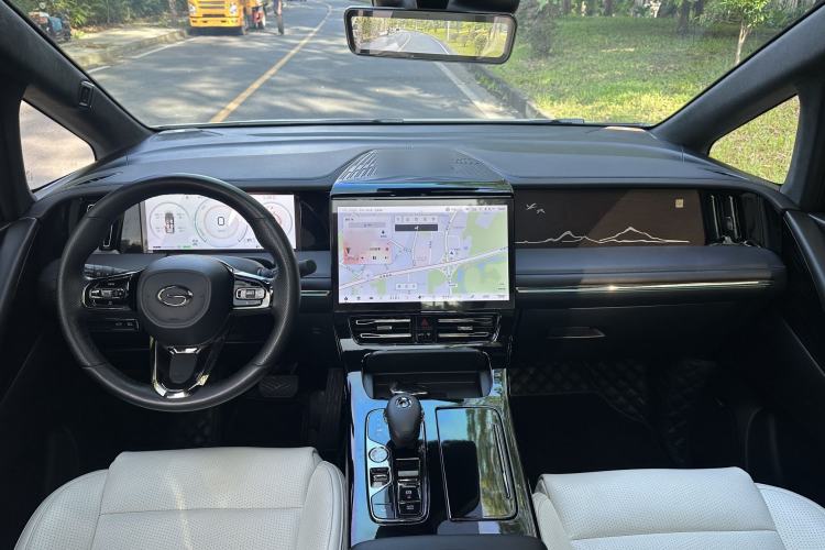 Used GAC Trumpchi M8 2023 Zongshi Series Dual-Motor YuZun Edition Interior 1