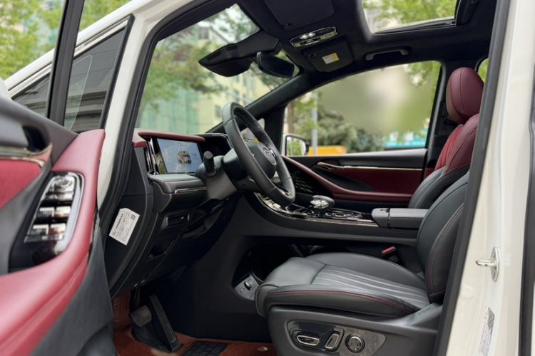 Used GAC Trumpchi M8 2023 Zongshi Series 400T Ultimate Edition Interior 1