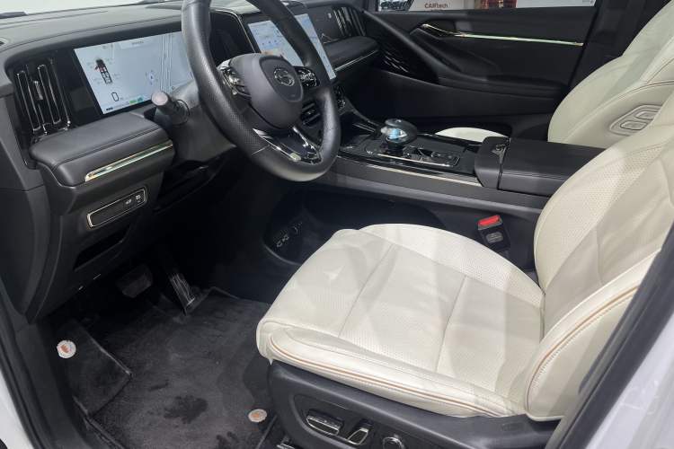 Used GAC Trumpchi M8 2023 Zongshi Series Dual-Motor YuZun Edition Interior 1