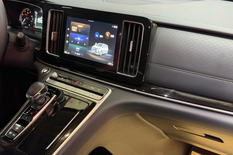 Used GAC Trumpchi M8 2023 Lingxiu Series 390T Luxury Edition Interior 10