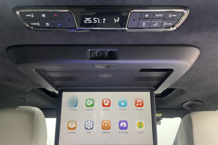 Used GAC Trumpchi M8 2023 Zongshi Series Dual-Motor YuZun Edition Interior 10