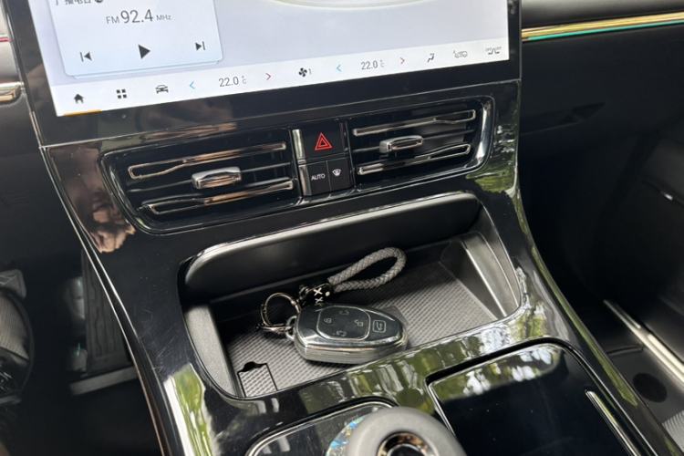 Used GAC Trumpchi M8 2023 Zongshi Series Dual-Motor Flagship Edition Interior 11