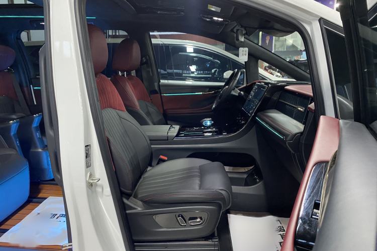 Used GAC Trumpchi M8 2023 Zongshi Series 400T Ultimate Edition Interior 12