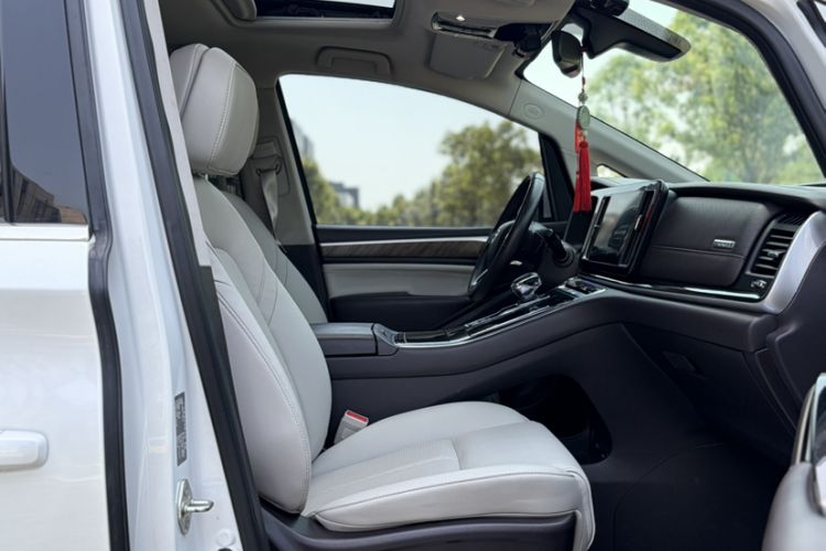Used GAC Trumpchi M8 2023 Lingxiu Series 390T Ultimate Edition Interior 13
