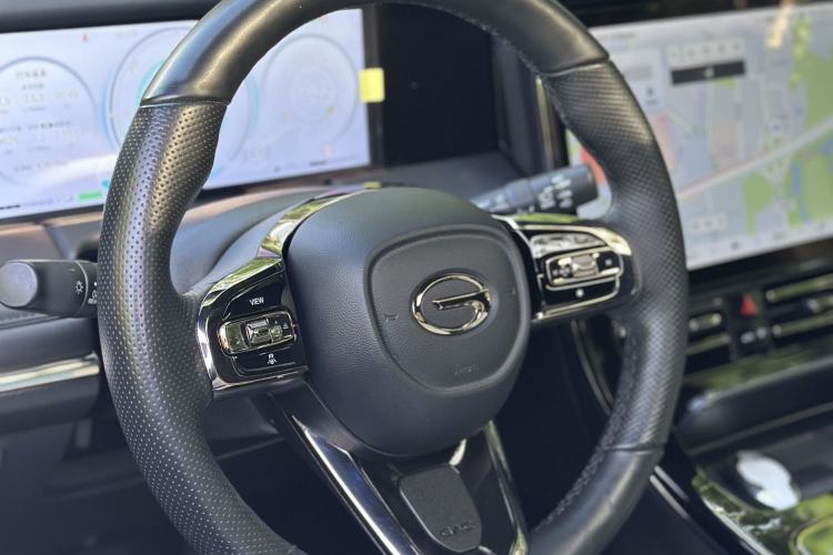 Used GAC Trumpchi M8 2023 Zongshi Series Dual-Motor YuZun Edition Interior 2