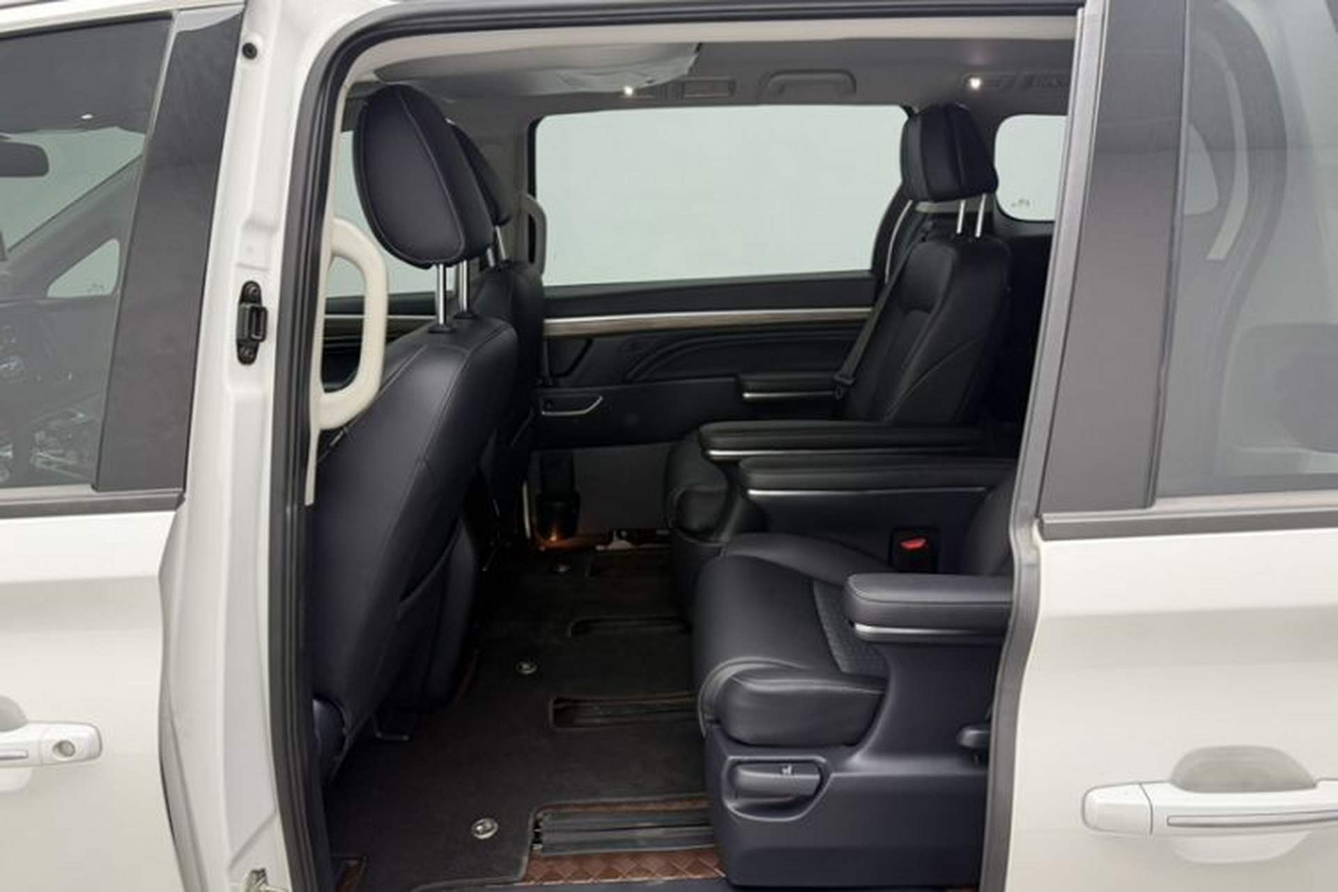 Used GAC Trumpchi M8 2023 Lingxiu Series 390T Luxury Edition Interior 2