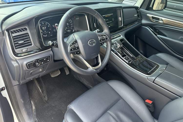 Used GAC Trumpchi M8 2023 Lingxiu Series 390T Prestige Edition Interior 2