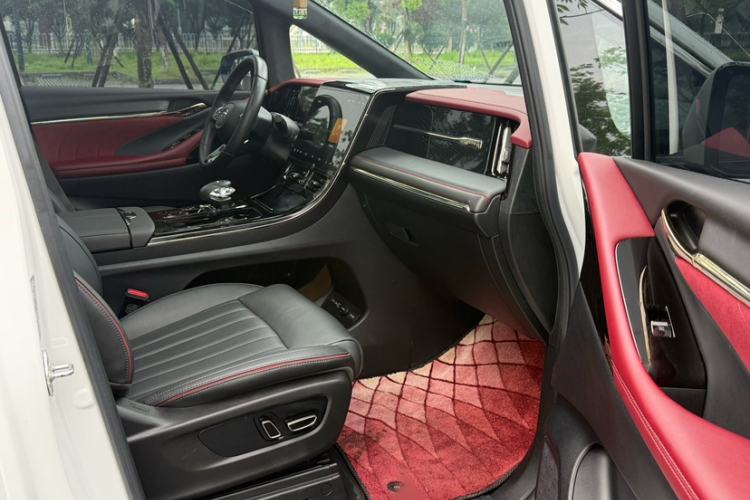 Used GAC Trumpchi M8 2023 Zongshi Series 400T Ultimate Edition Interior 2