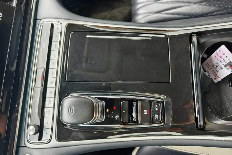 Used GAC Trumpchi M8 2023 Lingxiu Series 390T Deluxe Edition Interior 2