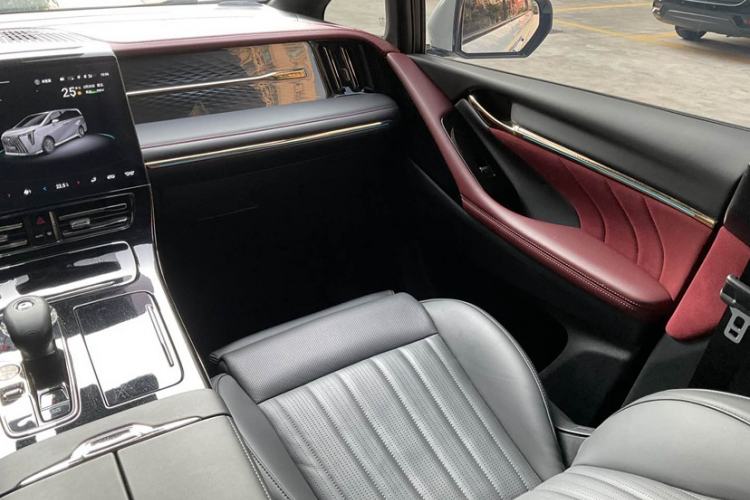 Used GAC Trumpchi M8 2023 Zongshi Series 400T Ultimate Edition Interior 2