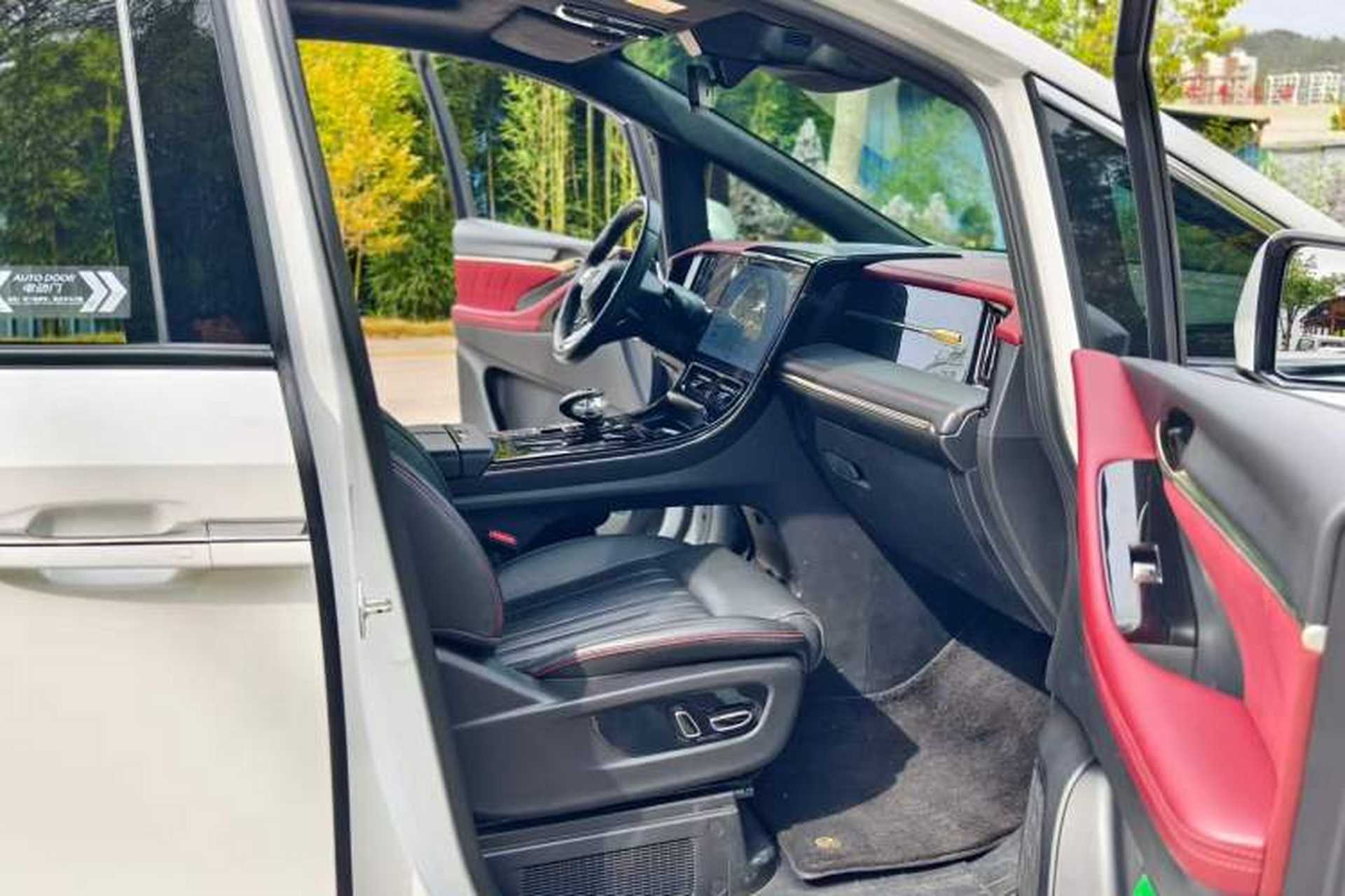Used GAC Trumpchi M8 2023 Zongshi Series 400T Ultimate Edition Interior 3