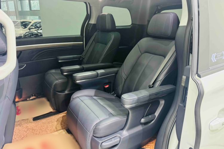 Used GAC Trumpchi M8 2023 Lingxiu Series 390T Prestige Edition Interior 3