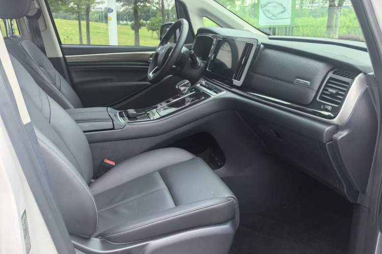 Used GAC Trumpchi M8 2023 Lingxiu Series 390T Deluxe Edition Interior 3