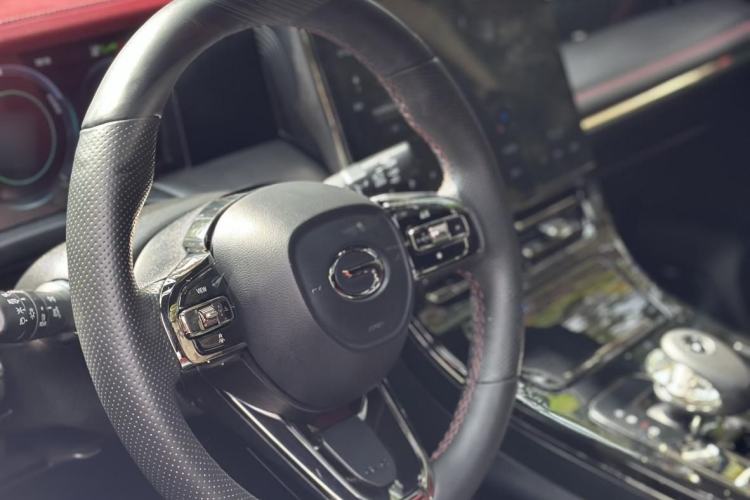 Used GAC Trumpchi M8 2023 Zongshi Series Dual-Motor YuZun Edition Interior 3