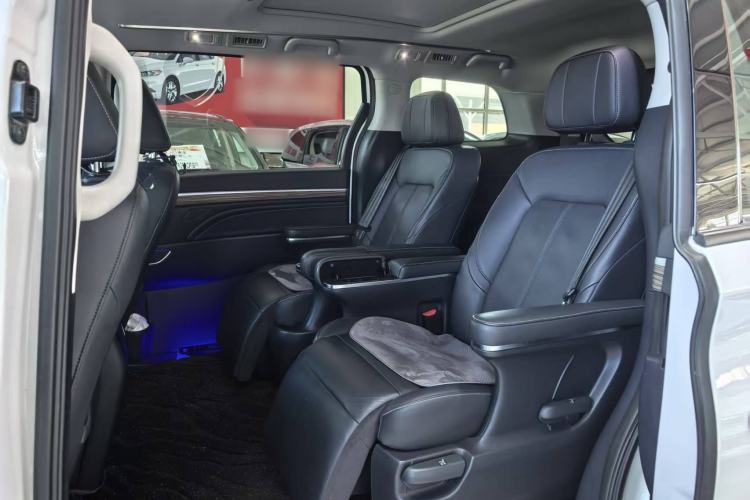 Used GAC Trumpchi M8 2023 Lingxiu Series 390T Prestige Edition Interior 3
