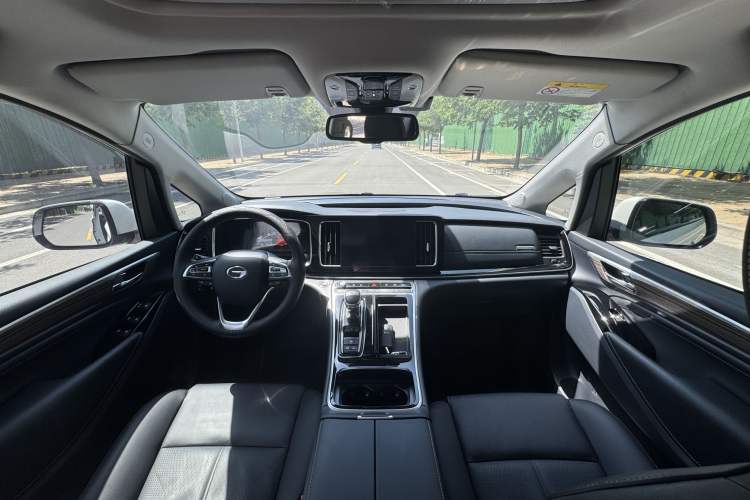 Used GAC Trumpchi M8 2023 Master Series 390T Ultimate Edition Interior 3