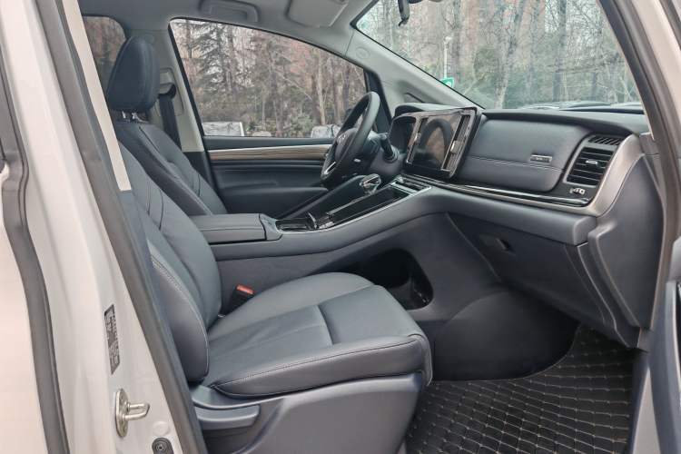Used GAC Trumpchi M8 2023 Lingxiu Series 390T Deluxe Edition Interior 3
