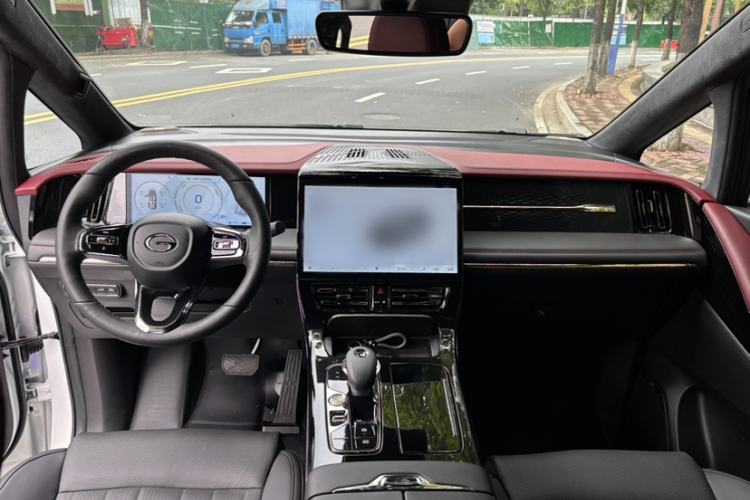 Used GAC Trumpchi M8 2023 Zongshi Series Dual-Motor Flagship Edition Interior 3