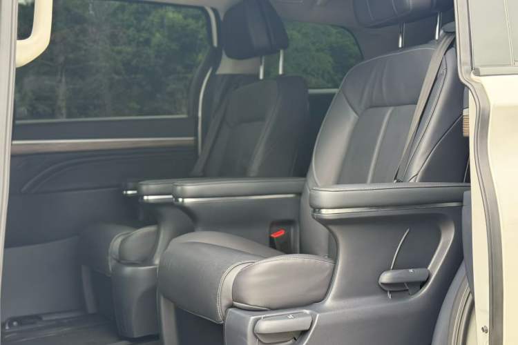 Used GAC Trumpchi M8 2023 Lingxiu Series 390T Deluxe Edition Interior 3