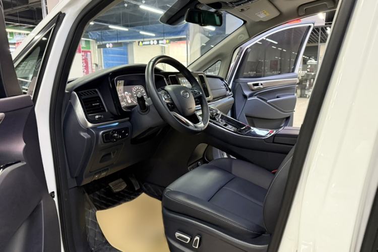Used GAC Trumpchi M8 2023 Lingxiu Series 390T Prestige Edition Interior 3