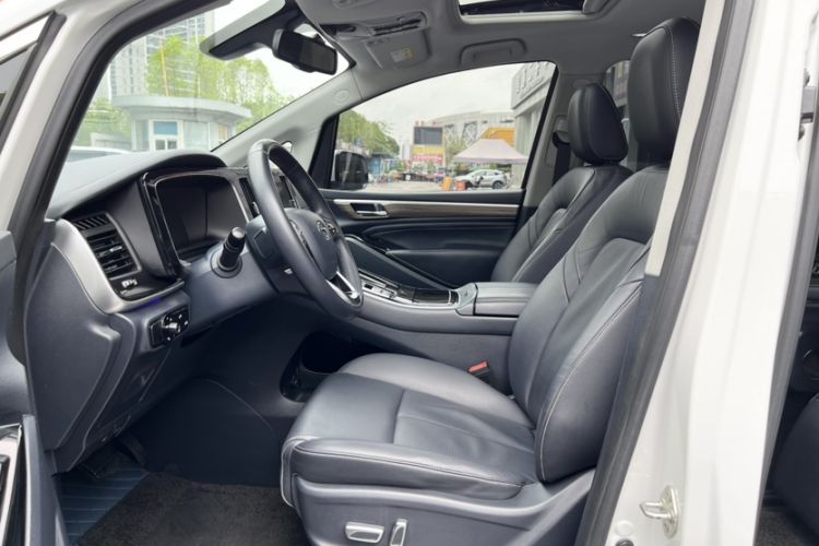 Used GAC Trumpchi M8 2023 Master Series 390T Prestige Edition Interior 3